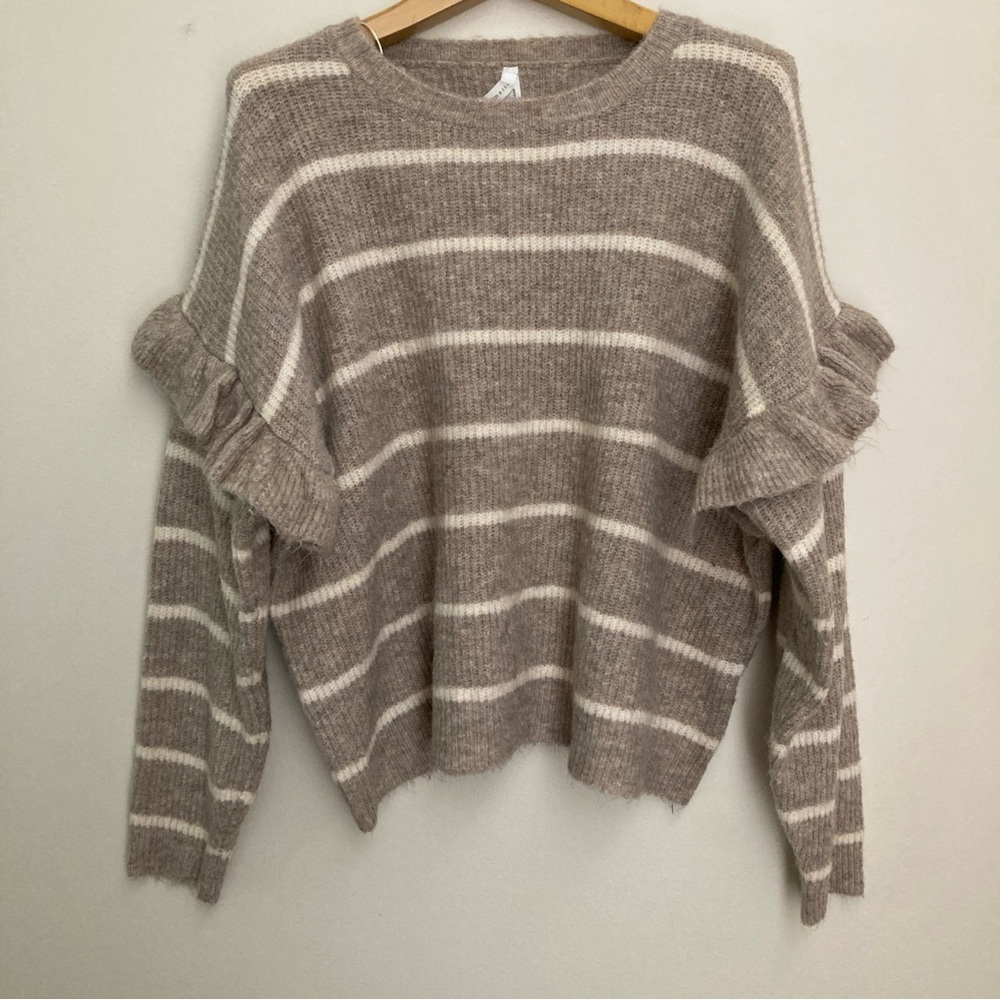 dreamers Oatmeal and Cream Ruffled Striped Sweater Size Medium